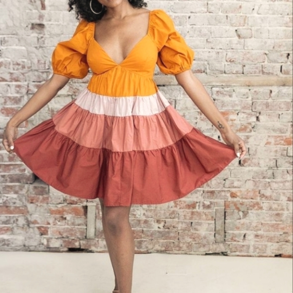 Moodie Baby Doll Color Block Dress Balloon Sleeves Small
